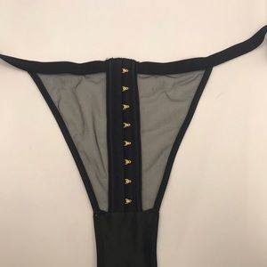 🧡 Victoria’s Secret Brazilian Panty 🧡